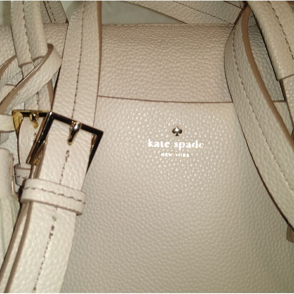 Kate Spade Leather Purse Carry as a Shoulder or Hand Bag - Picture 2 of 10